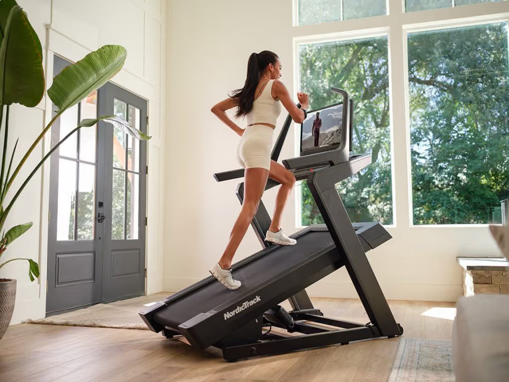 What is the best incline for walking on a treadmill to lose weight?