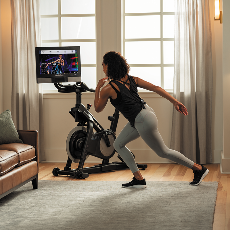 S22i Studio Bike